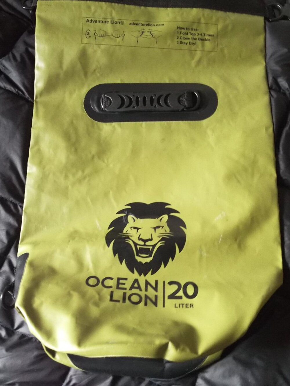Ocean Lion wet bag with 20 liter capacity